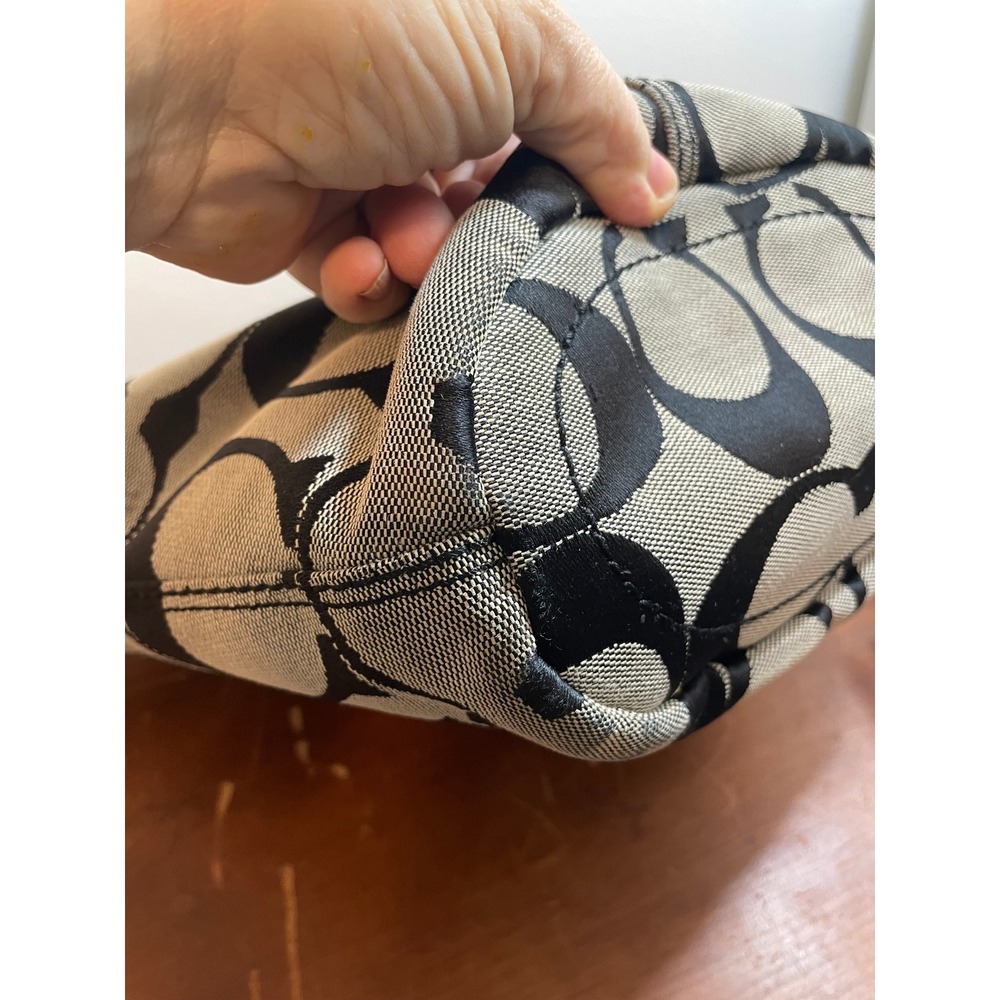 COACH Black & Gray Signature Canvas Leather Trim‎ Hobo Crossbody Bag F13358 GUC - Picture 8 of 11